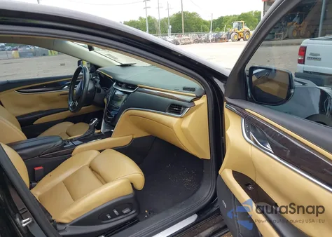 2013 Cadillac Xts Premium z USA, uszkodzony, nr VIN 2G61S5S36D9220213